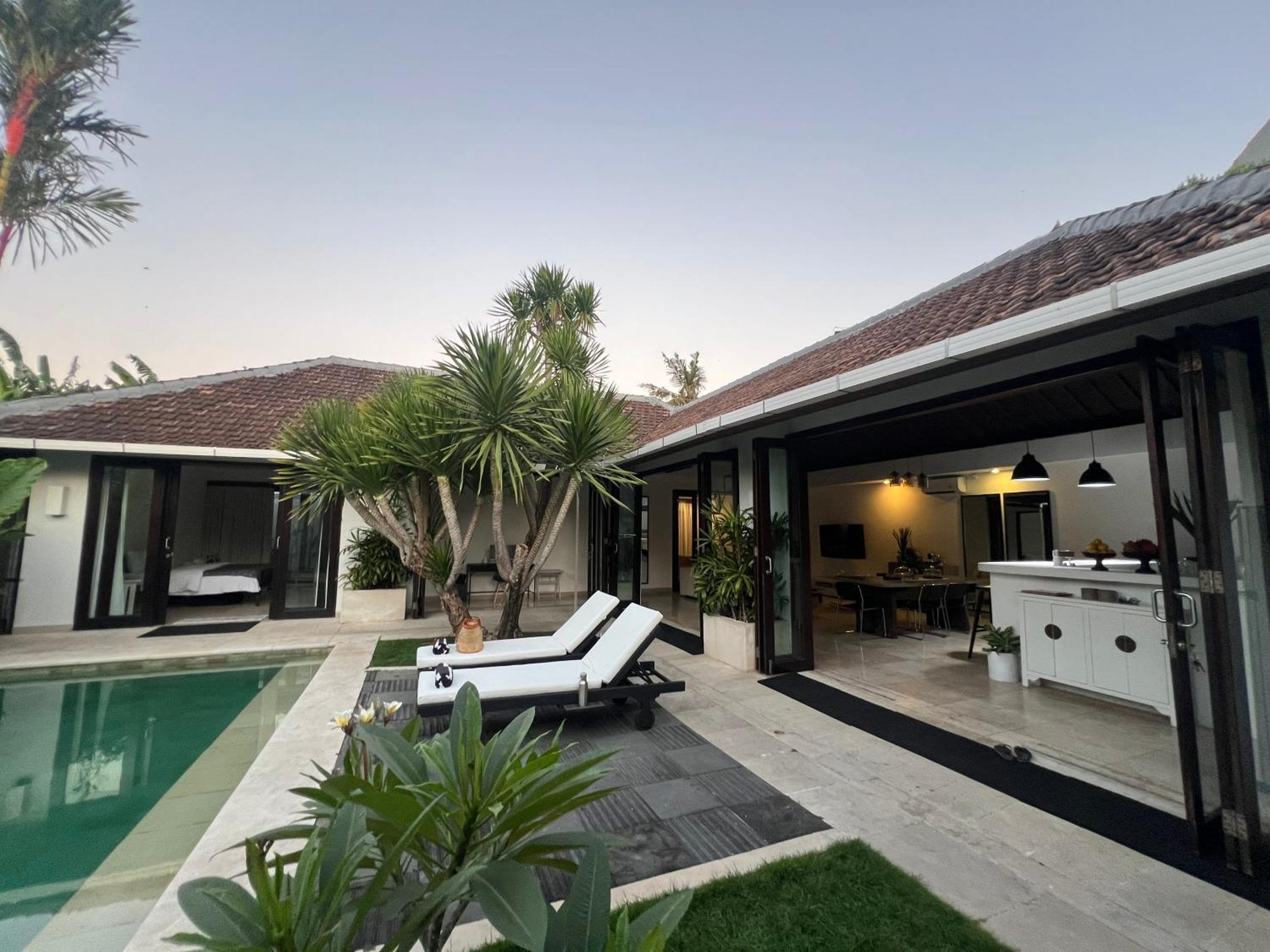The Mia Bali Villa Kerobokan  Exterior photo