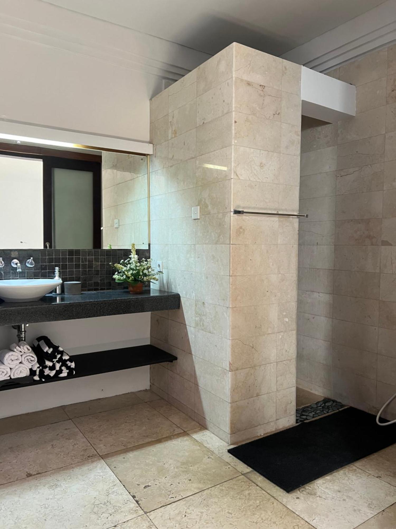 The Mia Bali Villa Kerobokan  Exterior photo